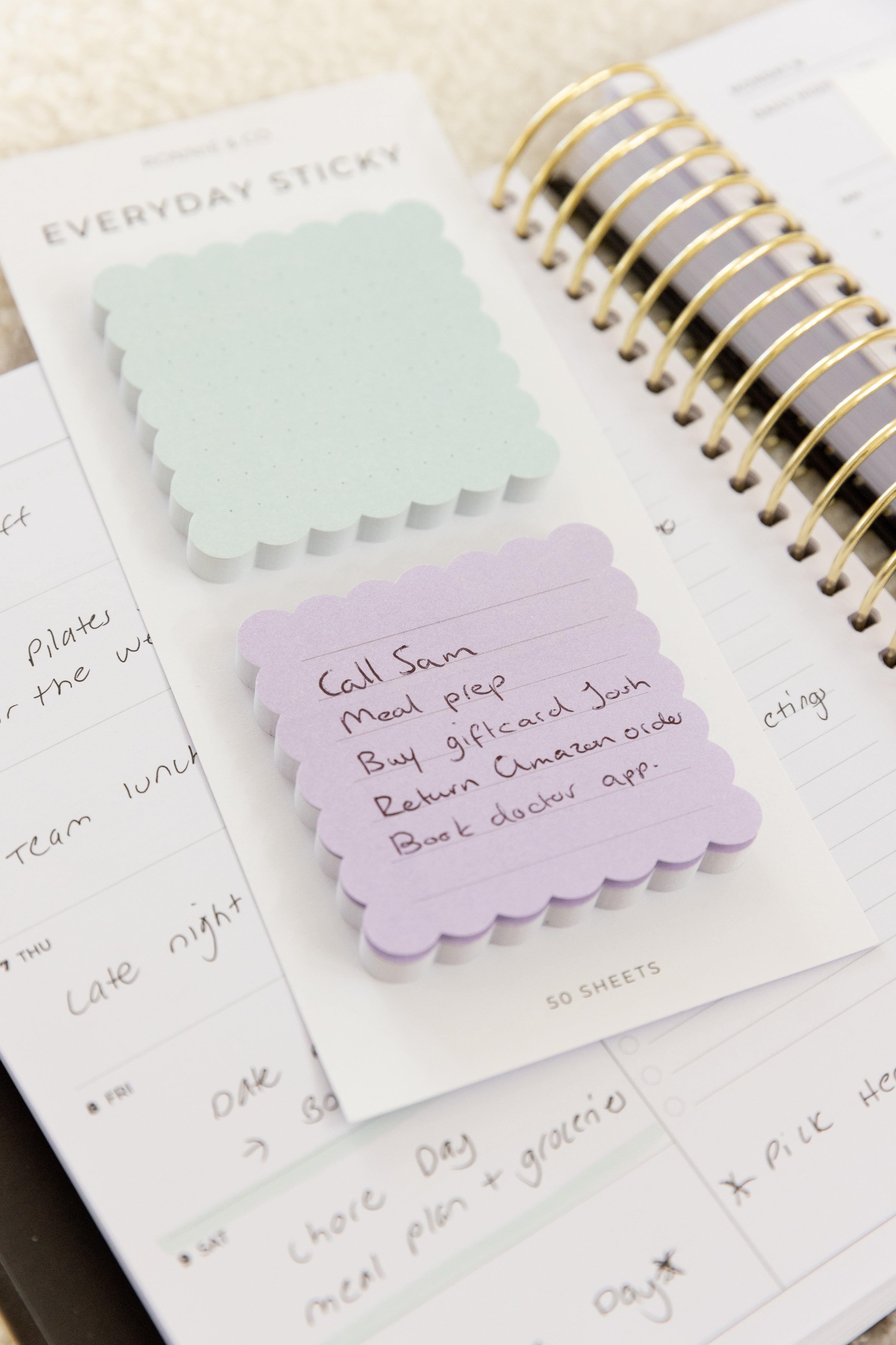 Everyday Sticky Note - Scalloped Edge